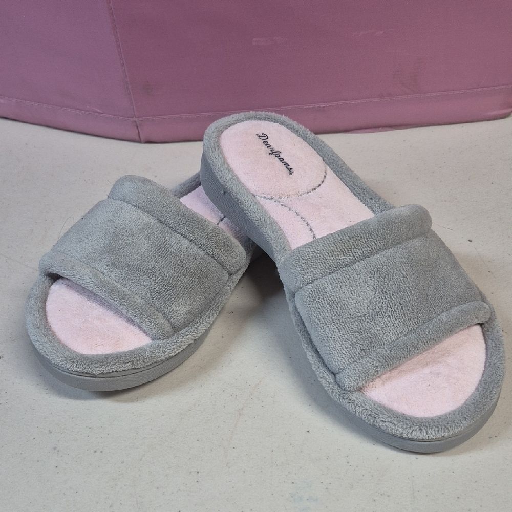 Dearfoams Medium 7-8 Slipper - NWOT